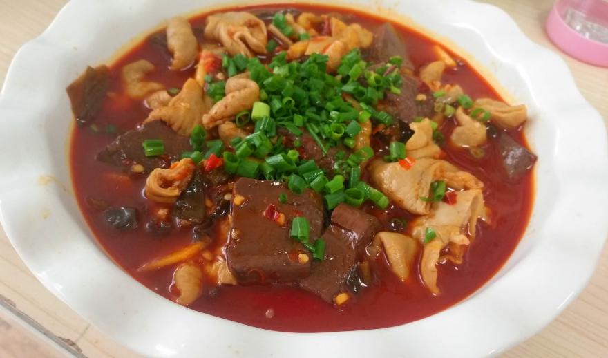 成都串串香培訓(xùn)學(xué)校哪家好？成都串串香培訓(xùn)哪個(gè)好？