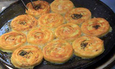 【成都鍋盔培訓】鍋盔加酸辣粉絕配，人間美味