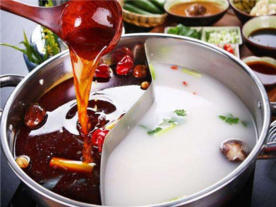 學(xué)麻辣火鍋技術(shù)培訓(xùn)哪里專業(yè)？開(kāi)店方面指導(dǎo)