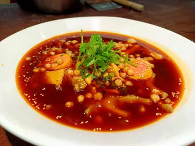 正宗冒菜技術(shù)培訓(xùn)班哪家好？西安冒菜技藝培訓(xùn)指南